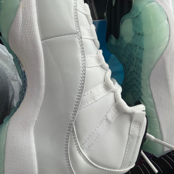 New Air Jordan 11 Retro ‘Legend Blue’ brings back an OG colorway main image 4